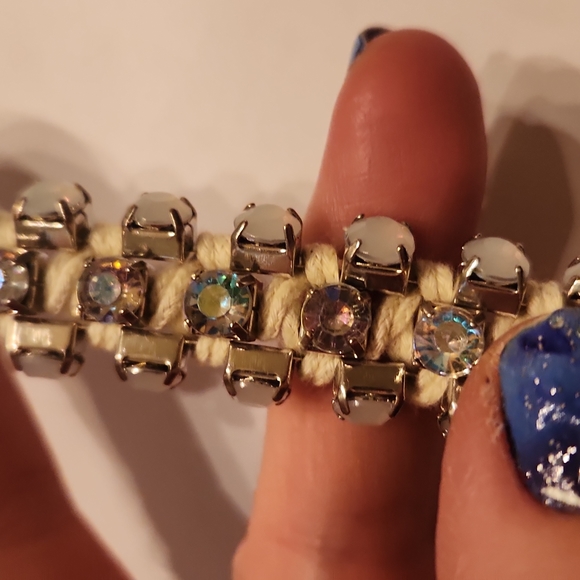 New loft magnetic rhinestone bracelet - Picture 5 of 6
